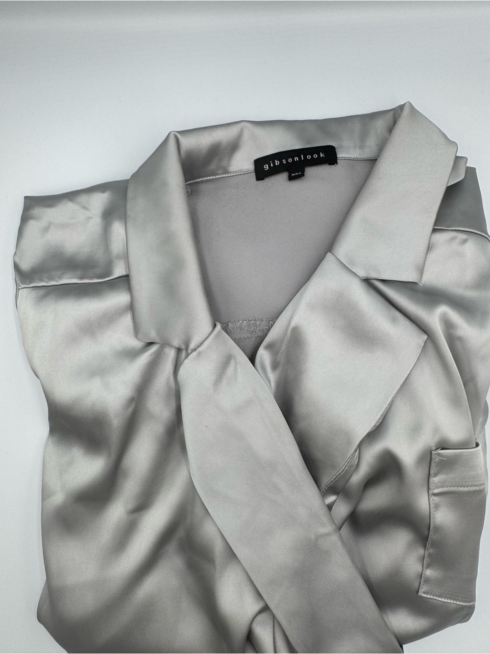 Gibsonlook Silver Satin Wrap Blouse Long Sleeve Size XXL - Picture 3 of 11